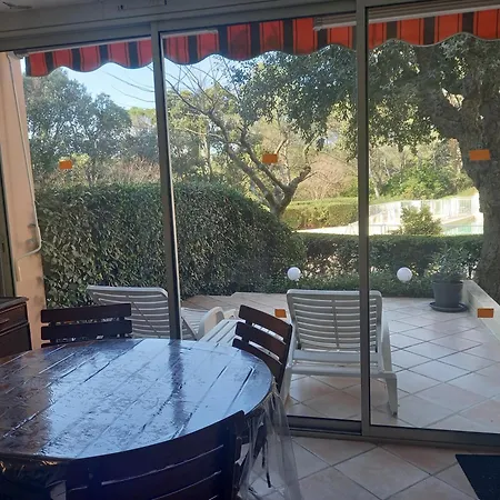 Appartement Les Hauts Du Golf Rez De Jardin Piscine Tennis *