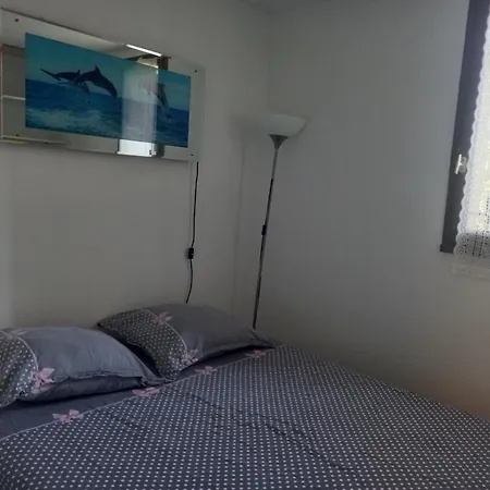 Apartmán Les Hauts Du Golf Rez De Jardin Piscine Tennis *