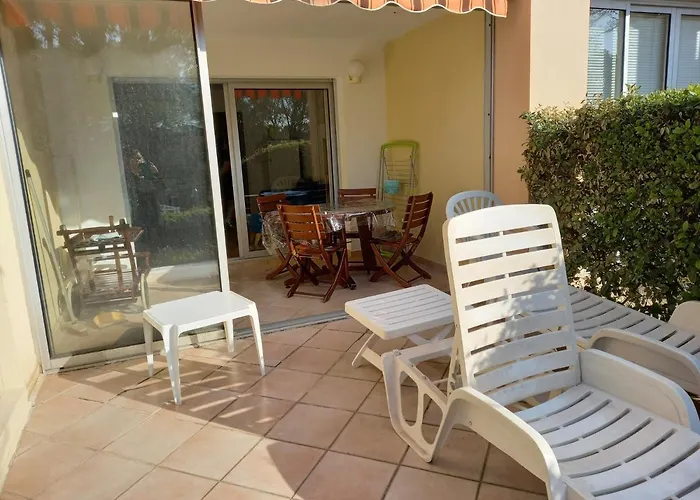 Les Hauts Du Golf Rez De Jardin Piscine Tennis Apartament *