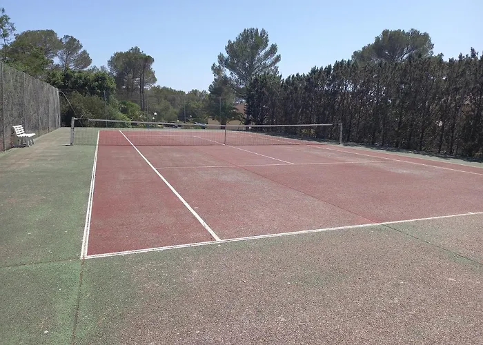 Les Hauts Du Golf Rez De Jardin Piscine Tennis * Saint-Raphaël