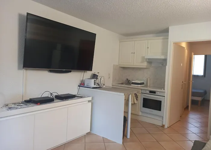 Les Hauts Du Golf Rez De Jardin Piscine Tennis